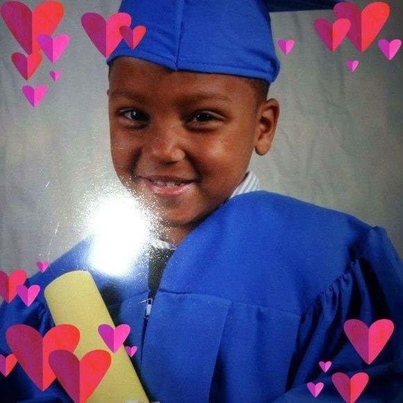 Meet your Posher, Mercedes - Picture 1 of 1